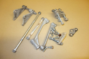 Set of engine mounts - Βασεις κινητηρα AX-1 250