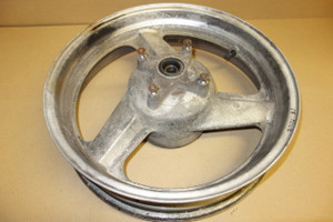 Rear wheel -  Πισω τροχος CB400 Super Four