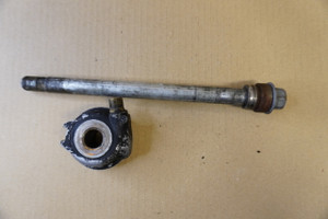 Front wheel axle - Μπροστινος αξονας τροχου FZ400 46X