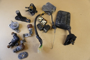 Set of various parts -  Διαφορα ανταλλακτικα πλαισιου FZ400 46X