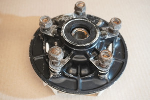 Rear sprocket carrier - Γραναζιερα VFR400 NC21