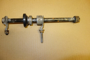 Rear wheel spindle - Πισω αξονας τροχου Yamaha DT50MX 5M6