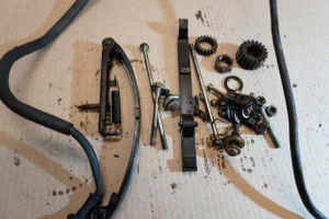 Set of various engine parts  - Διαφορα ανταλλακτικα κινητηρα CM200T