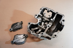 Valve actuator cover -  Κοκορακια βαλβιδων DR250 S