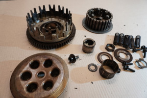 Clutch basket - Καμπανα συμπλεκτη κινητηρα FZR1000 2GH