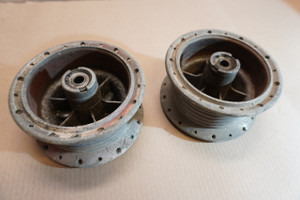 Set of hubs - Κεντρα τροχων Combinette