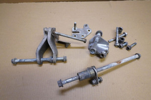 Set of engine mounts - Βασεις κινητηρα XRV750 RD07