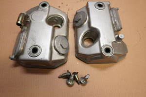 Cylinder head covers - Καπακια κεφαλης κινητηρα XRV750 RD07
