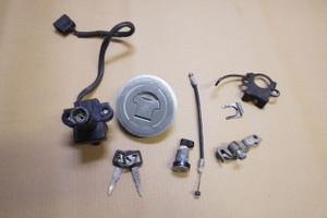 Set of locks - Σετ κλειδαριες XRV750 RD07