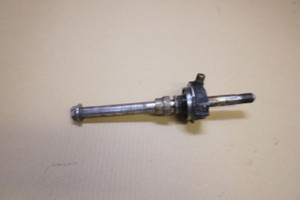 Front wheel axle and speedo drive - Αξονας μπροστινου τροχου και ατερμονας SRX600 1JK