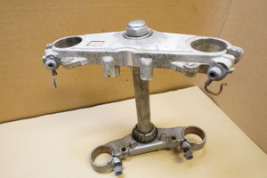 Set of fork yokes  - Τιμονοπλακες CB-1 400