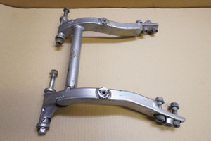 Engine craddle -   Βαση κινητηρα CB-1 400