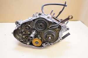 Bottom engine - Κατω μερος  κινητηρα XT400 3TB