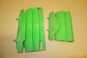 Set of radiator grills -  Σετ γριλιες ψυγειου  KLX250 E