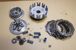 Clutch basket - Καμπανα συμπλεκτη YPVS DT125 3BN