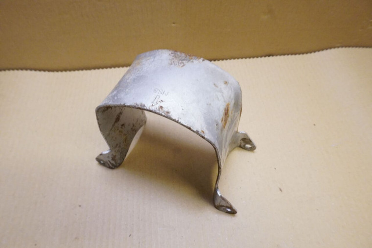 Front mudguard bracket - Βαση μπροστινου φτερου XRV750 RD07
