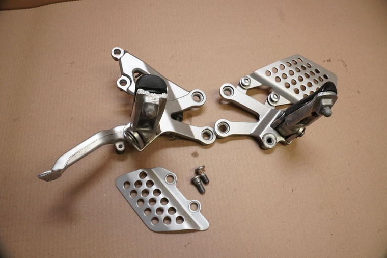Set of footrests - Μπροστινα μασπιε ZX12 NINJA