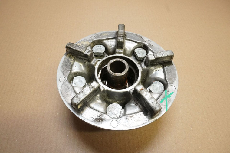 Sprocket carrier -  Γραναζιερα GSXR400 1988