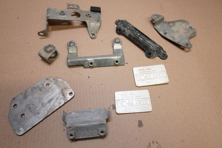 Set of various brackets - Διαφορες βασεις πλαισιου GSXR400 1988