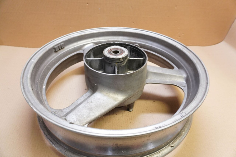 Rear wheel  -  Πισω τροχος CB-1 400