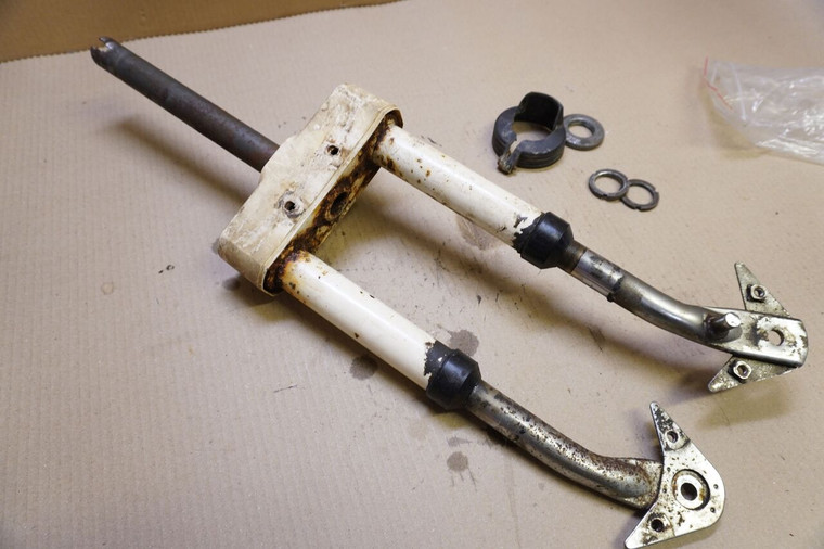 Set of front forks - Μπροστινα καλαμια QT50