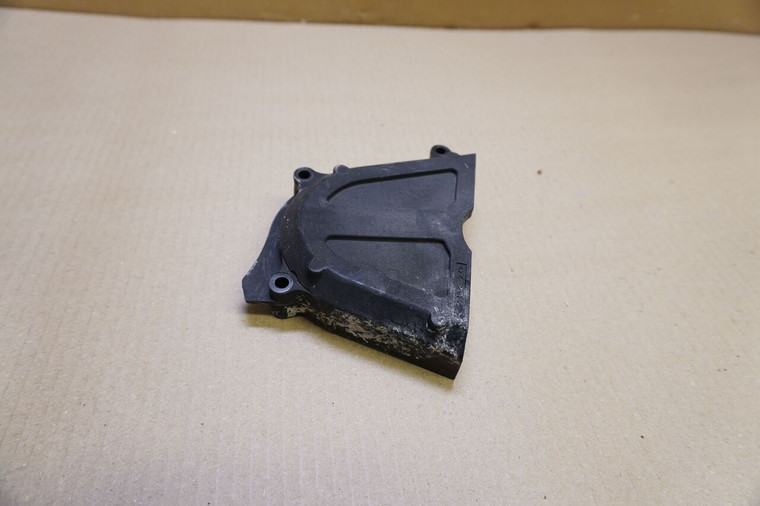 Front sprocket cover - Καπακι μπροστινου γραναζιου KMX200