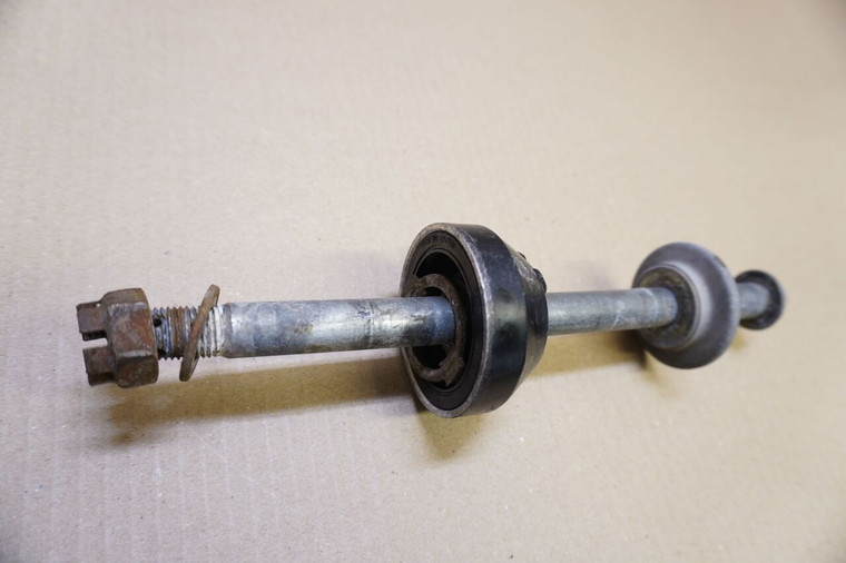 Front wheel axle - Αξονας μπροστινου τροχου KLR 650 TENGAI