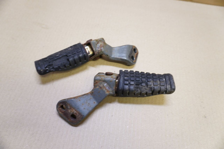 Set of front footrets - Μπροστινα μασπιε KLR 650 TENGAI