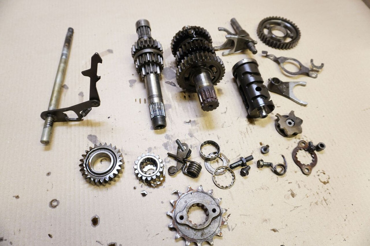 Gearbox - Κιβωτιο ταχυτητων κινητηρα  XRV750 RD04