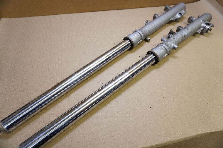 Set of front forks - Μπροστινα καλαμια XRV750 RD04