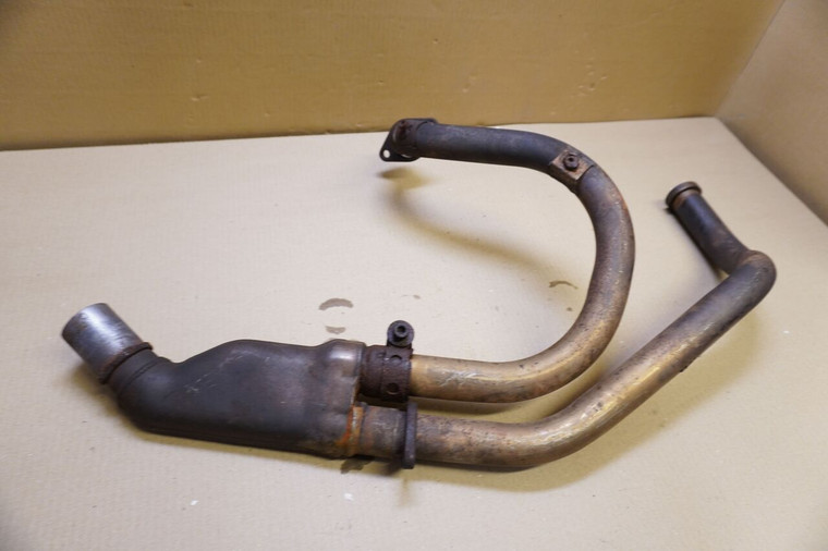 Exhaust manifold - Λαιμος εξατμισης XRV750 RD04