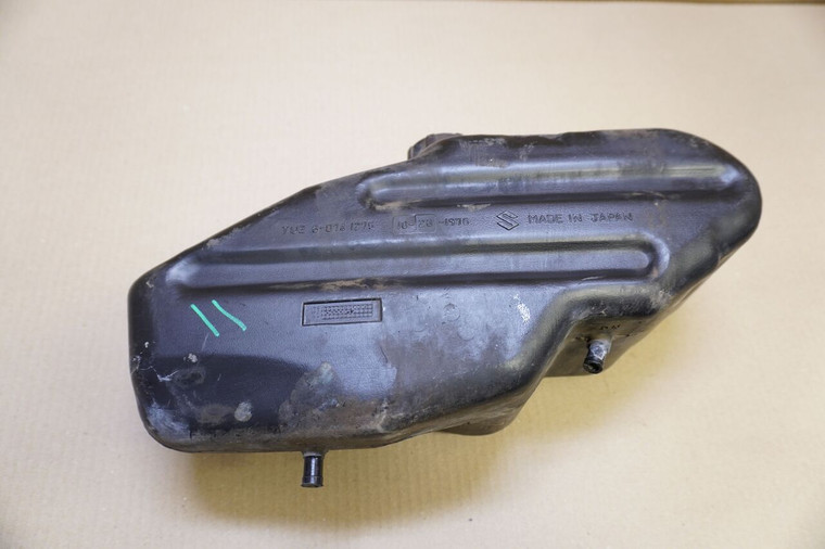 Fuel tank  -  Τεποζιτο βενζινης RV50