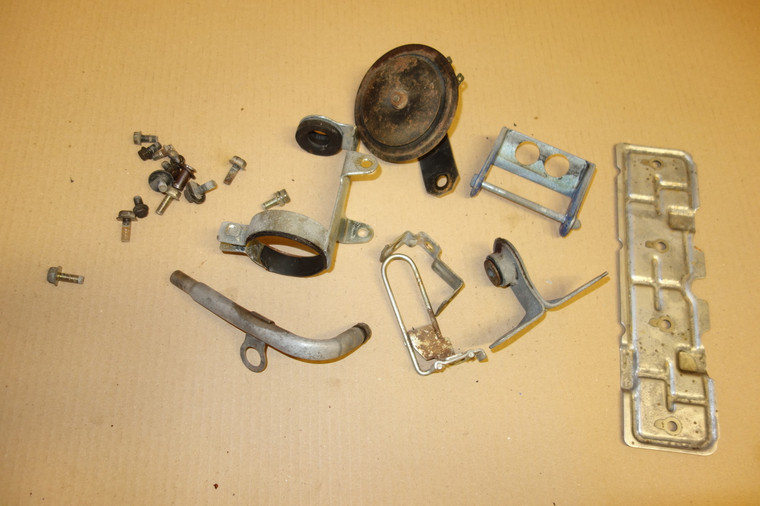 Various parts  -  Διαφορα ανταλλακτικα FZR750 2LM