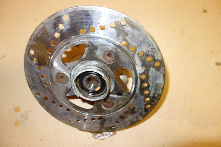 Front hub and brake disc - Εμπρος μουαγιε με δισκο Speedfight 2