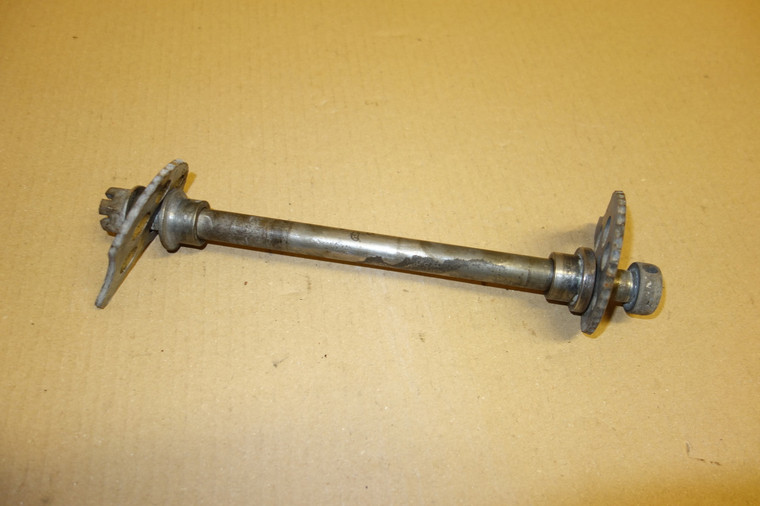 Rear wheel axle - Πισω αξονας τροχου XT250