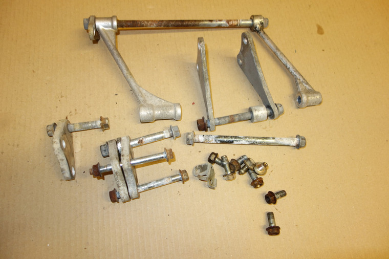 Set of various frame mounts   - Διαφορες βασεις πλαισιου AX-1 250