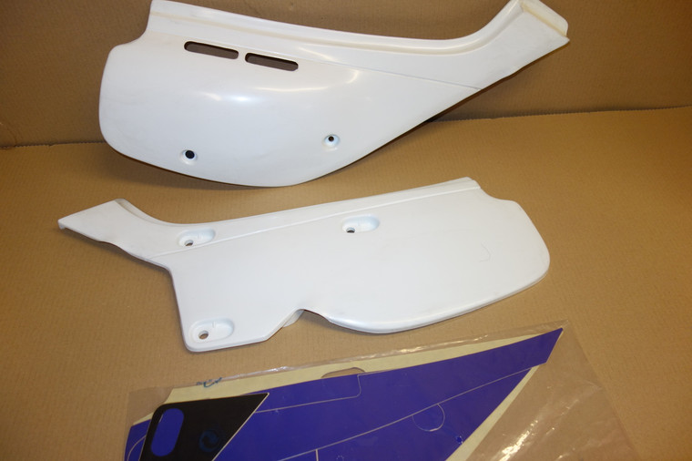 Set of sidepanels -  Πλαινα πλαστικα XR600