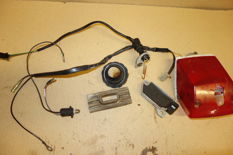 Various electric parts - Διαφορα ηλεκτρικα Yamaha TDR250