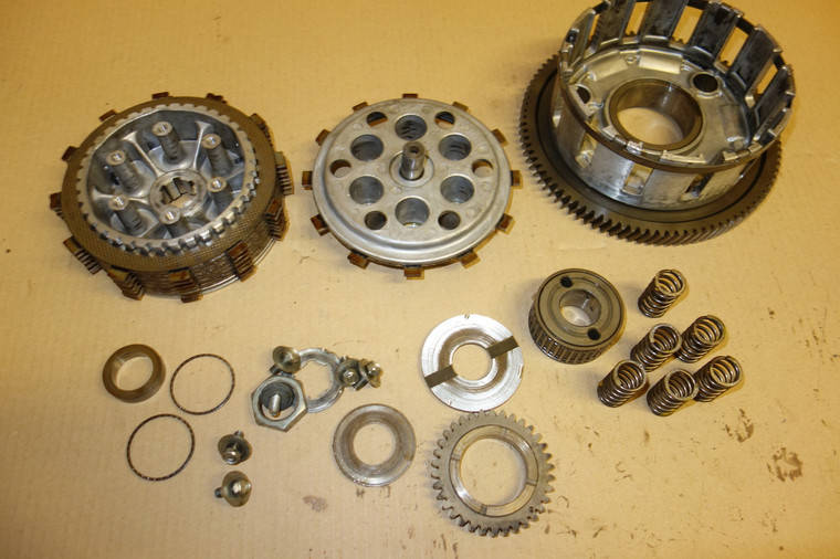 Clutch basket - Καμπανα συμπλεκτη GS650 G KATANA 1981