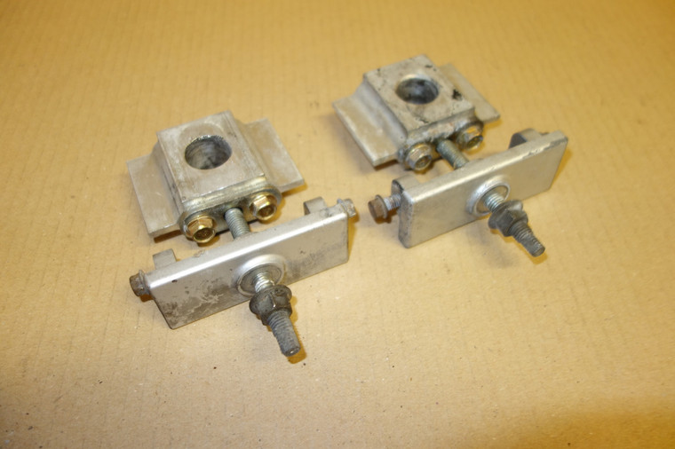 Set of chain adjusters - Ρυθμιστες αλυσιδας  ZZR600