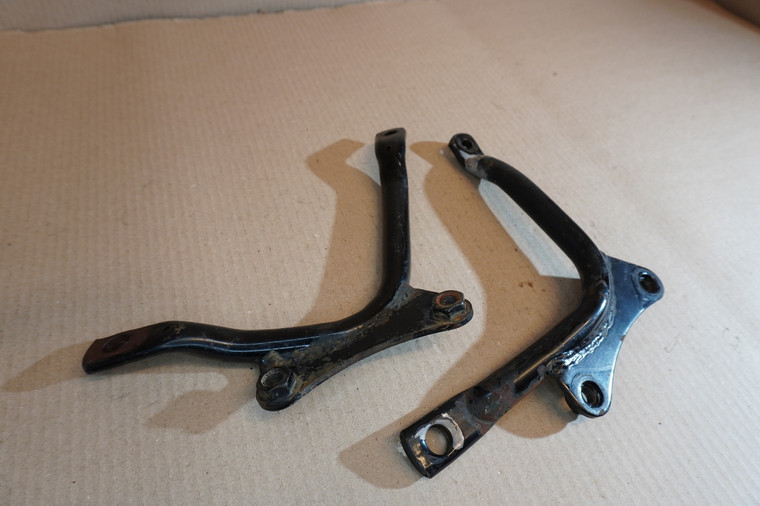 Set of frame brackets - Βασεις πλαισιου CM185T