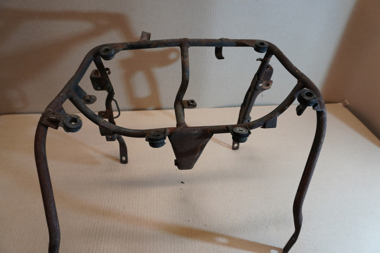 Headlight mount - Βαση φαναριου FZR1000 2GH