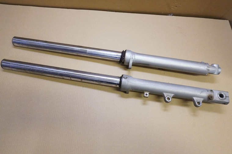 Set of front forks - Μπροστινα καλαμια FZR400 1WG