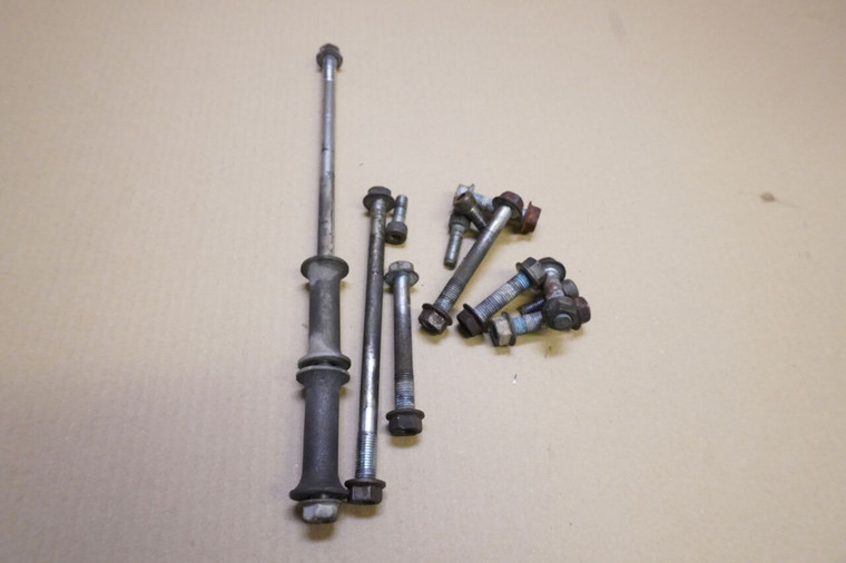 Set of engine mounts - Βασεις κινητηρα FZR400 1WG