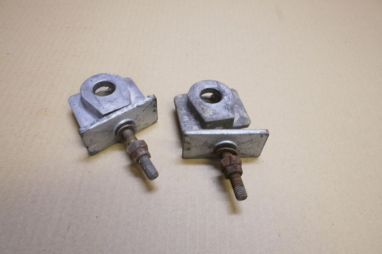 Set of chain adjusters -  Ρυθμιστες αλυσιδας KLE500