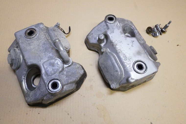 Set of cylinder head covers - Καπακια κεφαλων κινητηρα XRV750 RD07