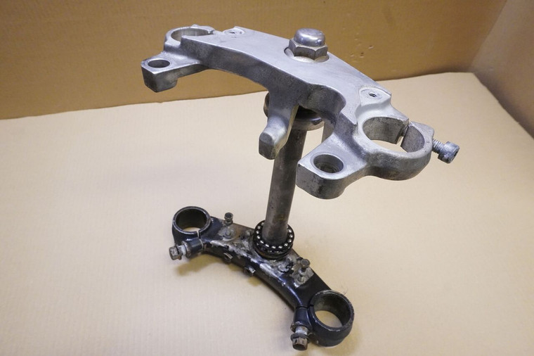 Set of fork yokes - Τιμονοπλακες SRX600 1JK