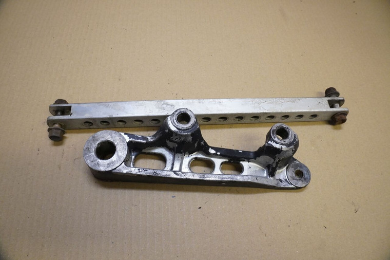 Set of rear caliper mounts - Βασεις πισω δαγκανας SRX600 1JK