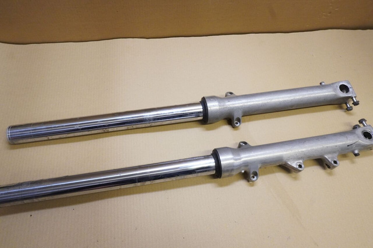 Set of front forks - Μπροστινα καλαμια CB-1 400