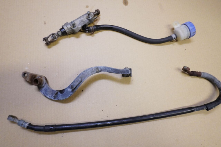 Set of rear brake master cylinder and pedal - Τρομπα πισω φρενου και πενταλ DT125 3BN